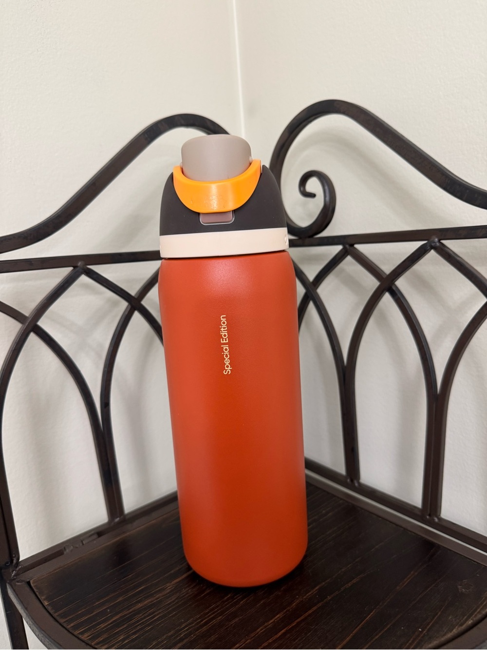 Owala 32oz Special Edition Ode to October